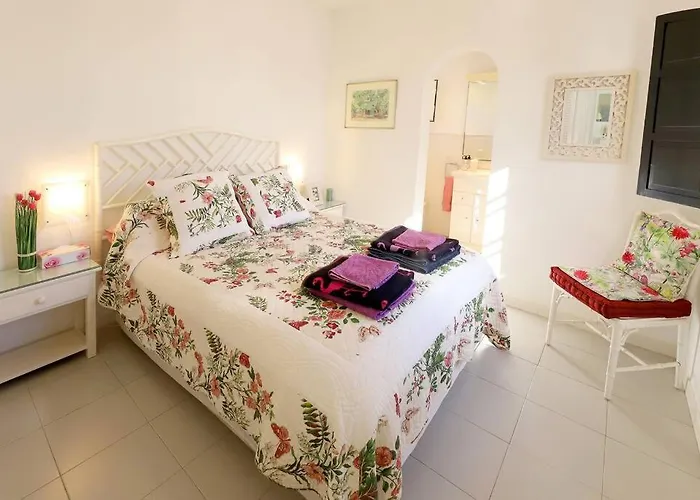 Jazmin, 3 Bed In Mojones Puerto del Carmen (Lanzarote)