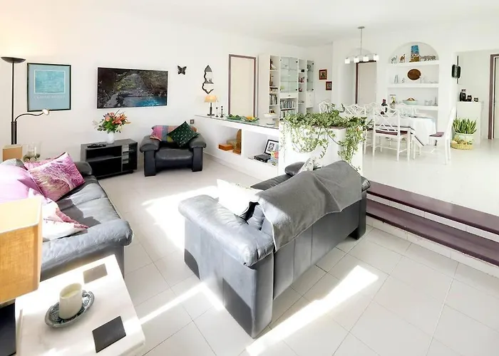 Jazmin, 3 Bed In Mojones Tatil Evi *