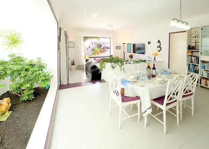 Tatil Evi Jazmin, 3 Bed In Mojones Puerto del Carmen (Lanzarote)