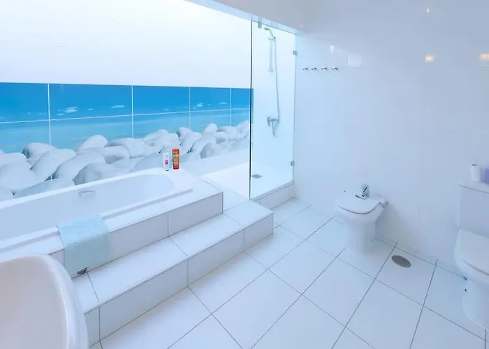 Jazmin, 3 Bed In Mojones بيت للعطل *